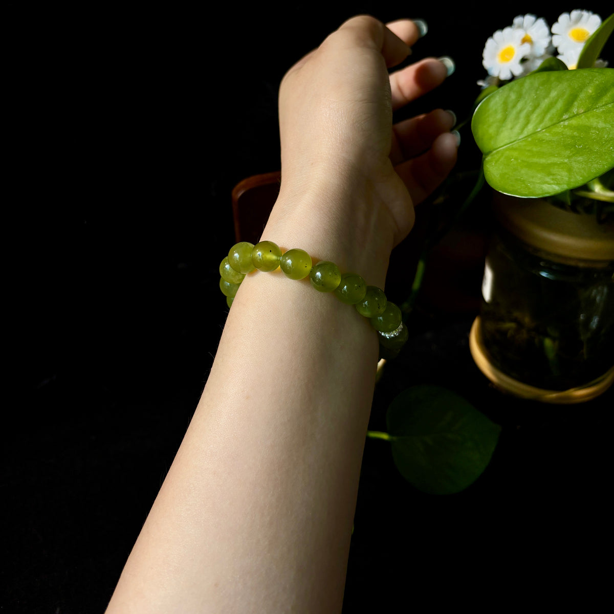 10mm Xiuyan Jade Bracelet – Natural Gemstone Stretch Bracelet