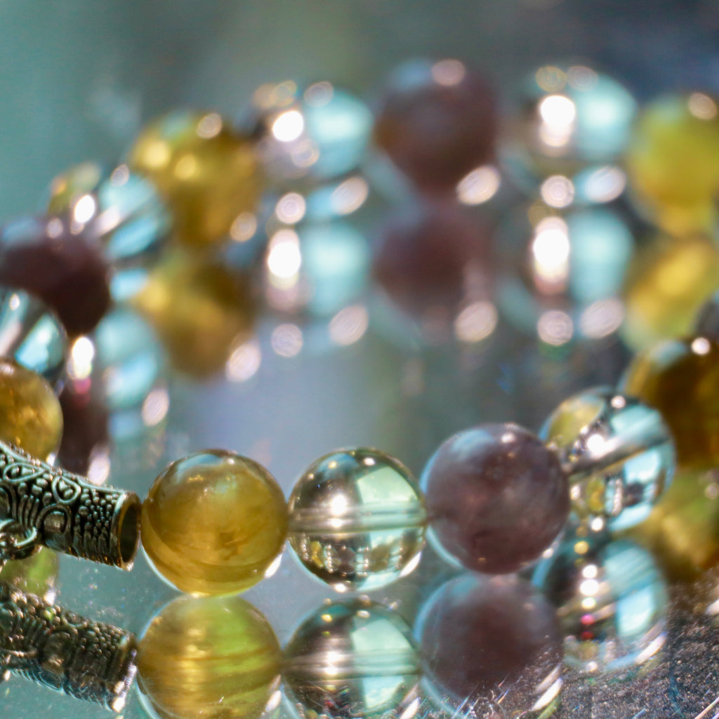 Golden Lithium Mica & High-Clarity Clear Quartz Bracelet | 10mm