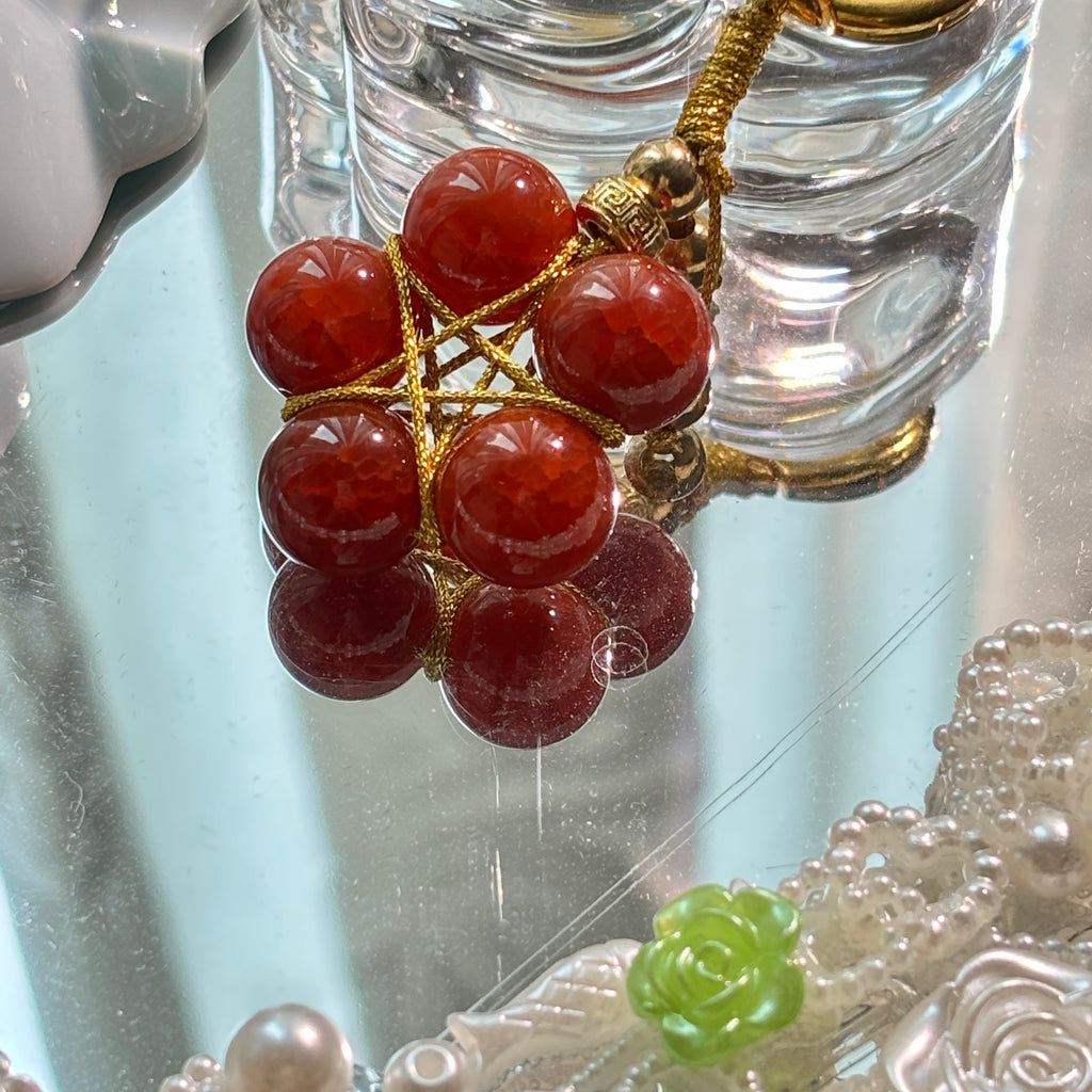 Natural Red Agate Dragon Scale Keychain with Gold-Plated Copper Beads