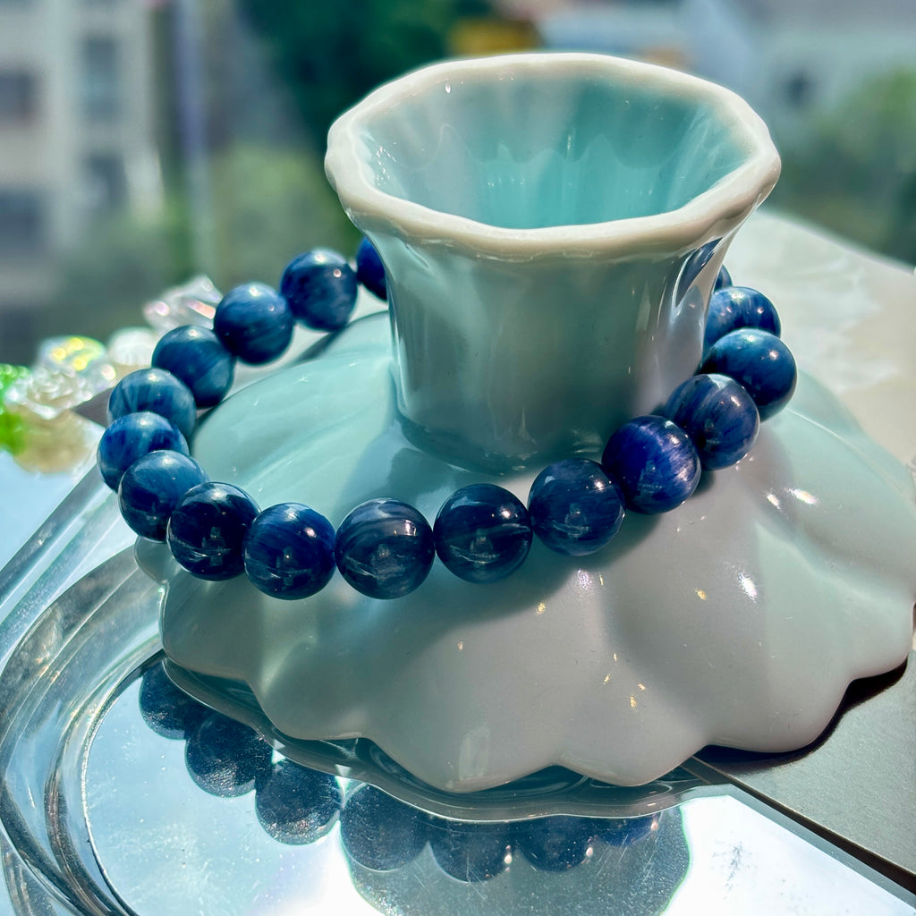 9–10mm Natural Blue Kyanite Gemstone Bracelet