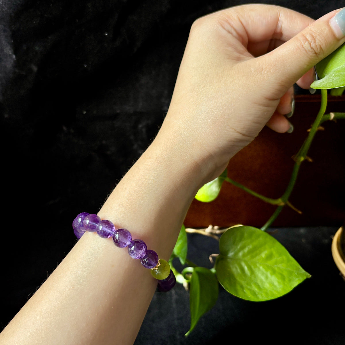 9mm Amethyst & Xiuyu Jade Bracelet – Handmade Natural Crystal Stretch Bracelet